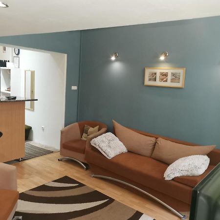 Galeria Apartman Seghedin Exterior foto